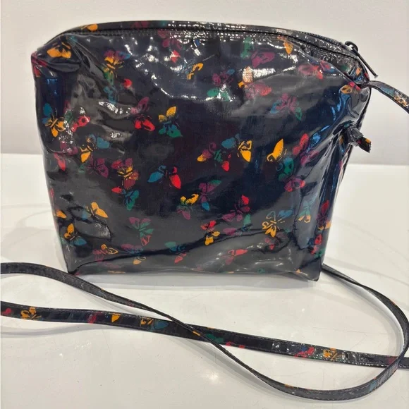 Bottega Veneta Ultra Rare Navy Butterfly Vinyl Crossbody MINT - Picture 1 of 9